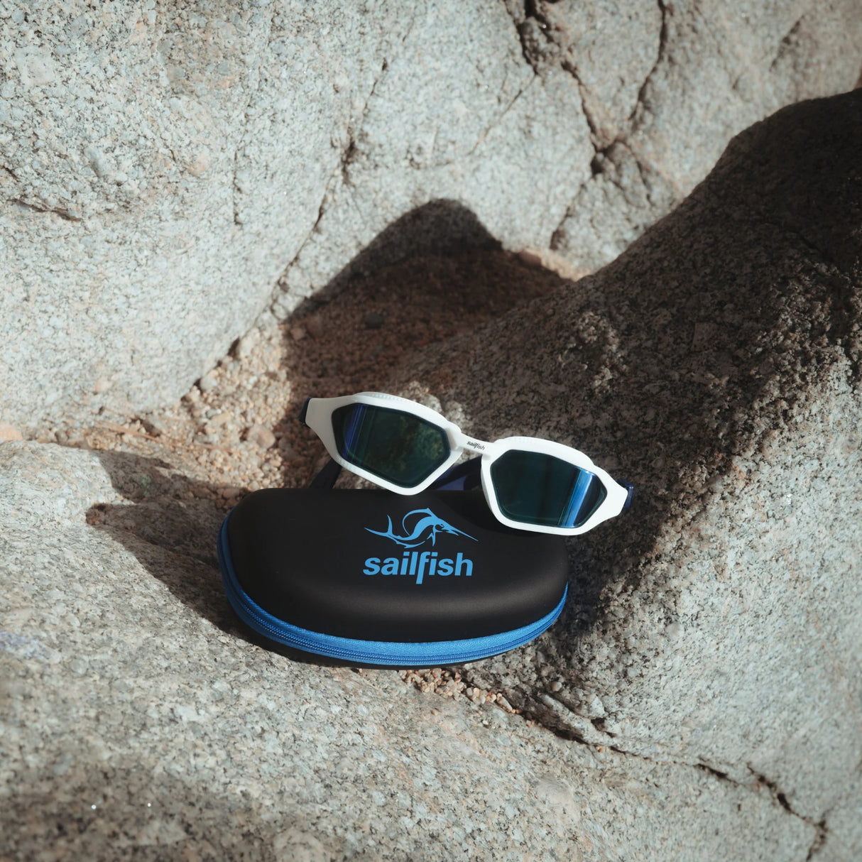 Estuche para lentes de natación Sailfish