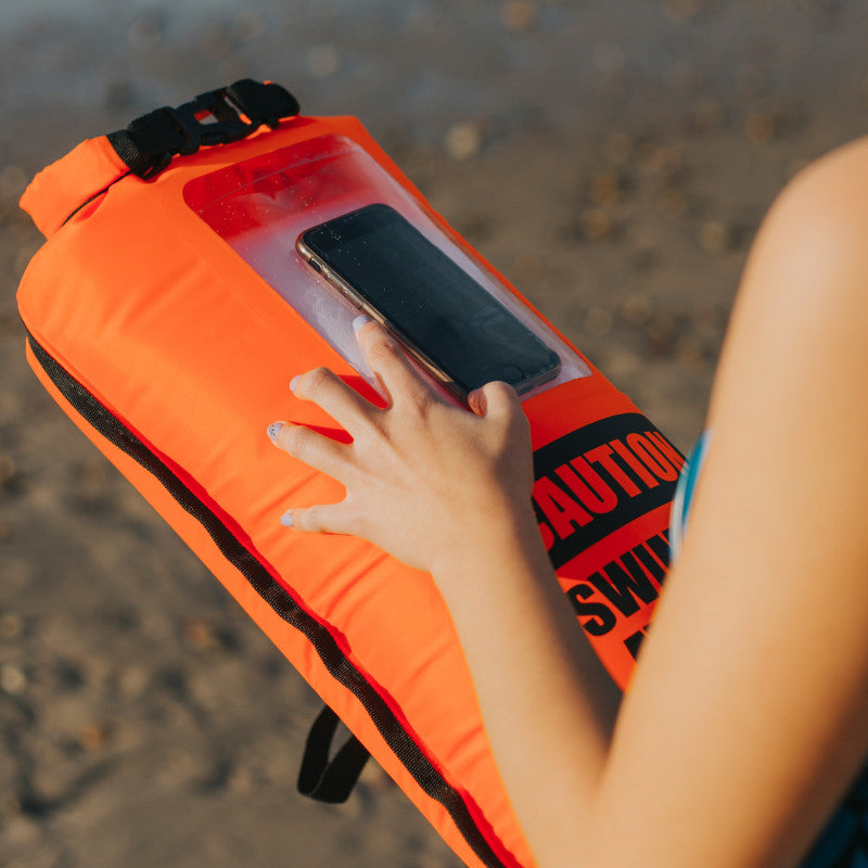 Boya BuddySwim 28 lts con bolsillo para Smartphone - Orange